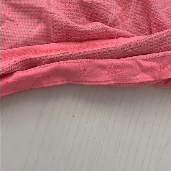 pink lululemon top - Picture 4 of 5